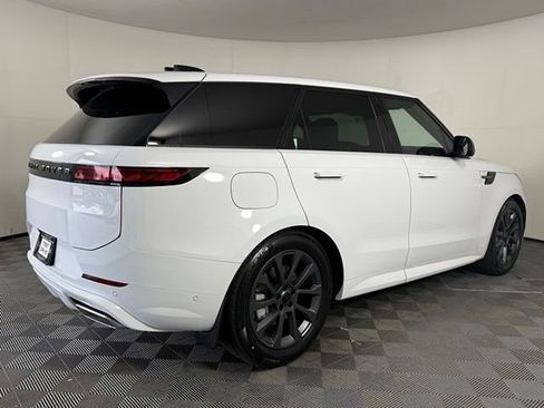 New 2026 Land Rover Range Rover Sport Dynamic SE AWD/4WD image 8