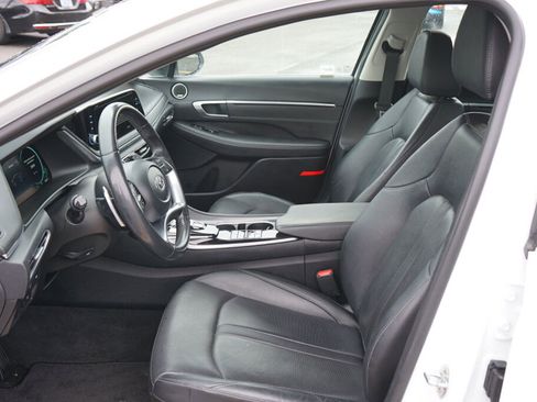 Certified 2022 Hyundai Sonata Limited w/ Cargo Package image 17