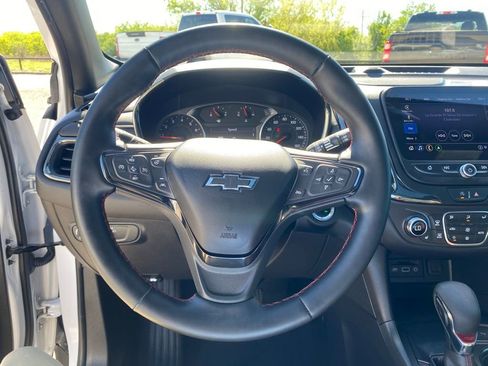 Used 2023 Chevrolet Equinox RS w/ RS Leather Package FWD image 15