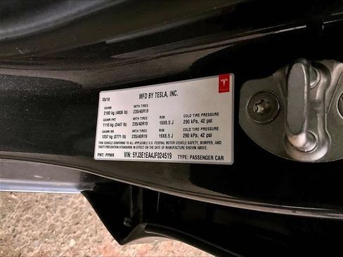 Used 2018 Tesla Model 3 Long Range RWD image 32