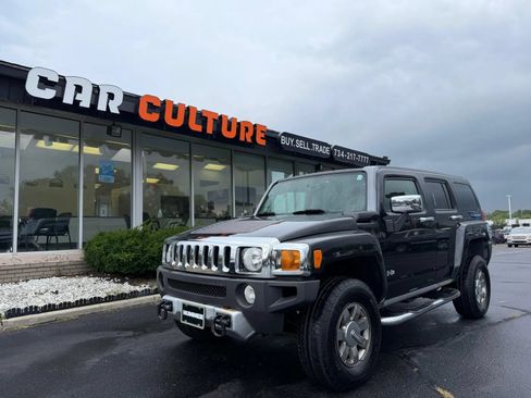 Used 2009 HUMMER H3 Luxury AWD/4WD image 1