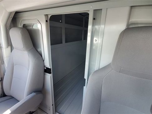 New 2026 Ford E-350 and Econoline 350 Super Duty w/ Power Equipment Group image 38