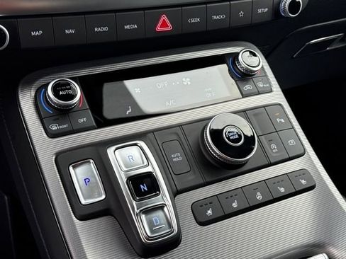 Used 2025 Hyundai Palisade Calligraphy image 22