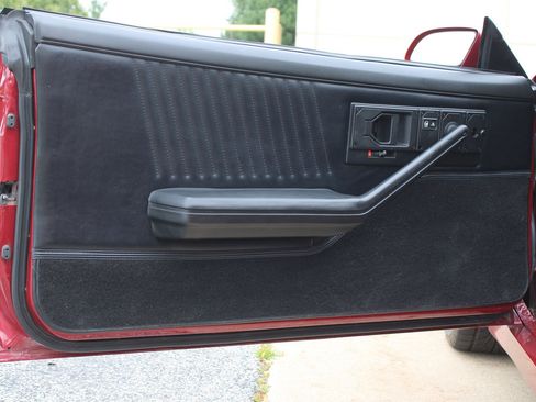 Used 1989 Chevrolet Camaro RS RWD image 13