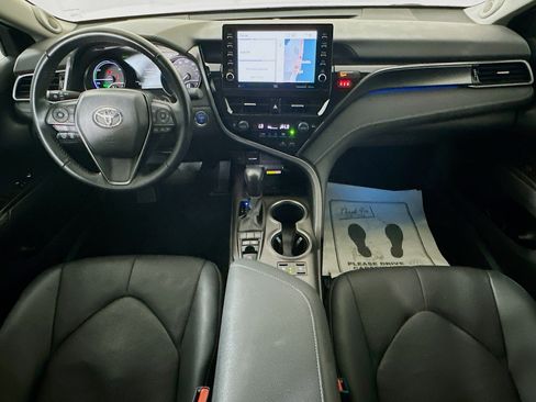 Used 2022 Toyota Camry XSE image 27
