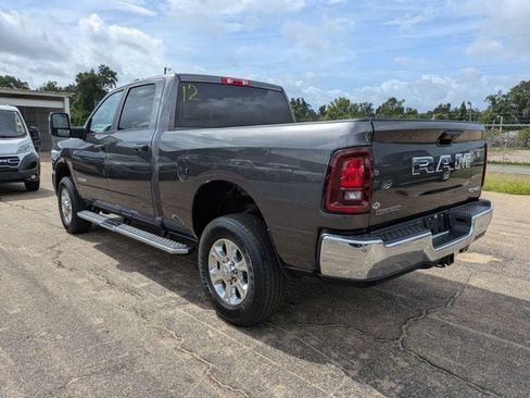 Used 2025 RAM 2500 Big Horn AWD/4WD image 6