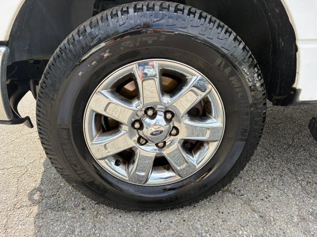 Used 2014 Ford F150 XLT w/ Equipment Group 302A Luxury AWD/4WD image 9