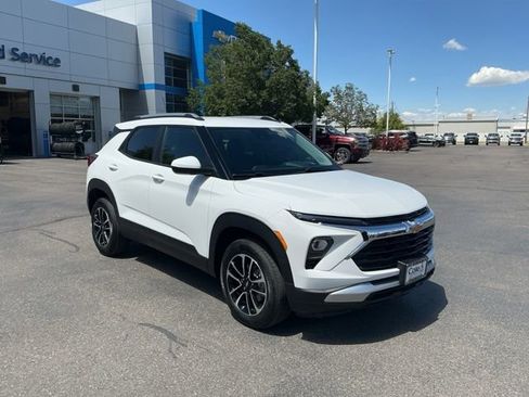 New 2026 Chevrolet TrailBlazer LT w/ LT Cold Weather Package AWD/4WD image 1