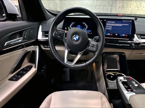 Used 2023 BMW X1 xDrive28i w/ Convenience Package AWD/4WD image 8