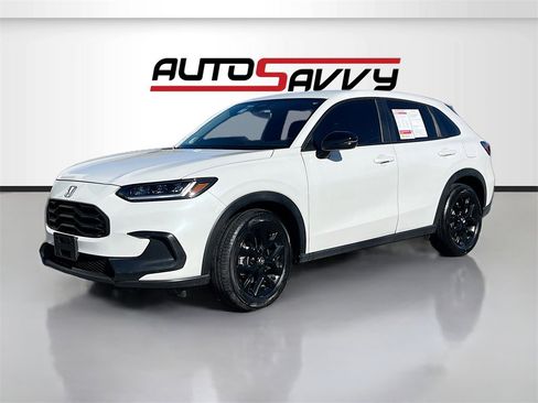 Used 2025 Honda HR-V Sport image 3