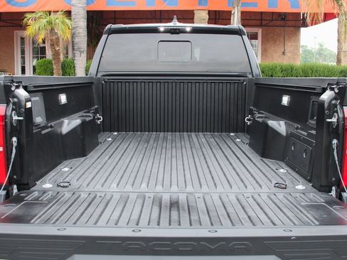 Used 2024 Toyota Tacoma TRD Sport image 8