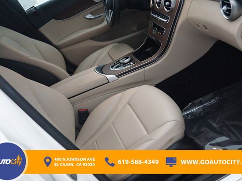 Used 2019 Mercedes-Benz C 300 Sedan image 8