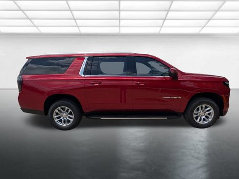 New 2026 Chevrolet Suburban LT w/ Comfort Package RWD image 34