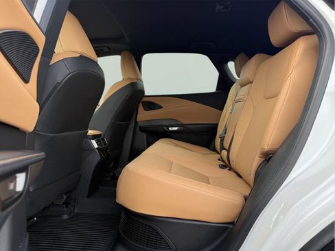 Used 2025 Lexus RX 350h image 19