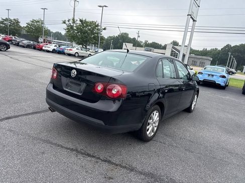Used 2010 Volkswagen Jetta Limited Edition FWD image 18