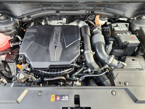 Used 2024 Hyundai Santa Fe Limited image 20