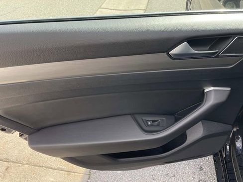 Used 2020 Volkswagen Arteon SE image 23