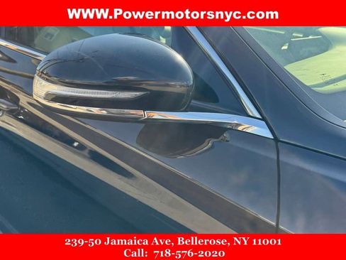 Used 2023 Genesis G70 2.0T image 12