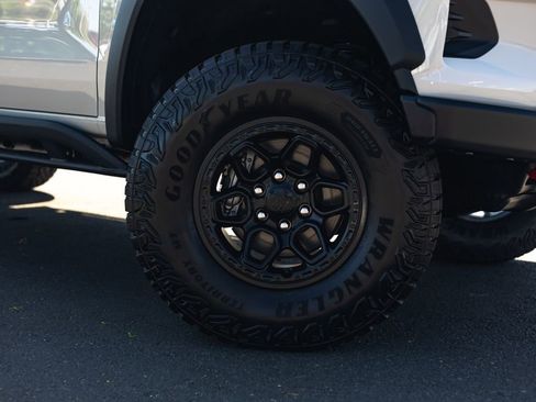 New 2026 Chevrolet Colorado ZR2 w/ ZR2 Bison Edition AWD/4WD image 4