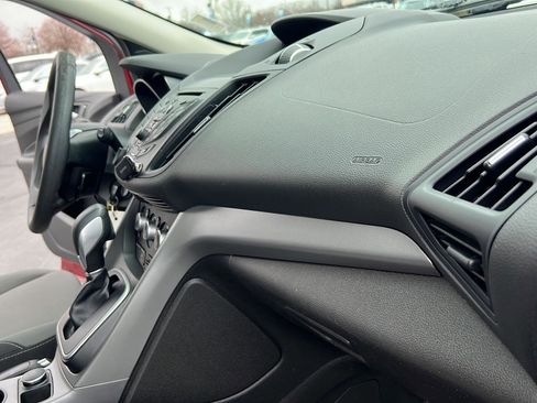 Used 2014 Ford Escape SE image 40