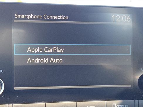 Certified 2022 Honda Civic EX image 5