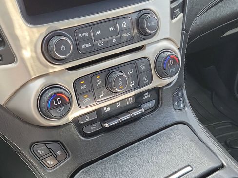 Used 2015 GMC Yukon XL Denali AWD/4WD image 25