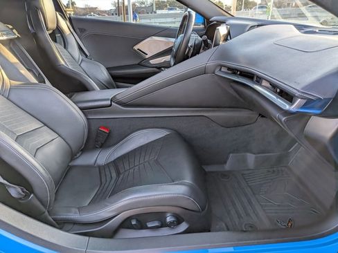 Used 2021 Chevrolet Corvette Stingray Preferred Cpe w/ Z51 Performance Package image 18