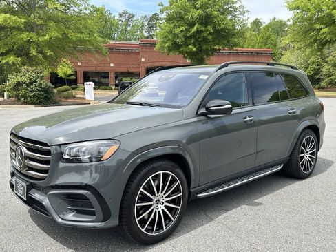 Certified 2025 Mercedes-Benz GLS 580 4MATIC image 4