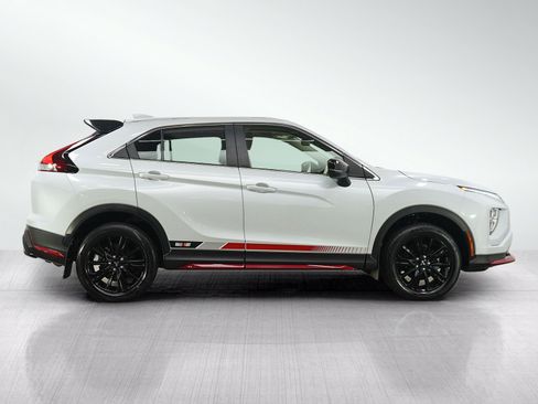 Used 2023 Mitsubishi Eclipse Cross LE AWD/4WD image 6