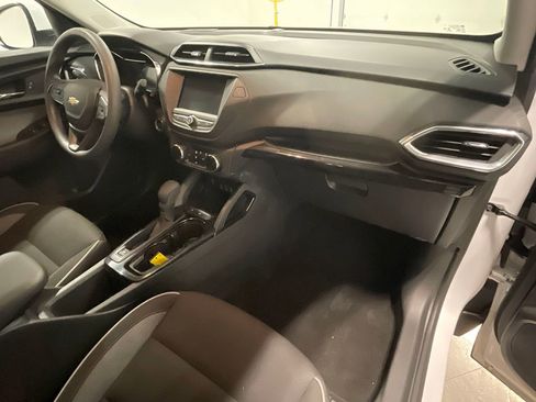 Used 2023 Chevrolet TrailBlazer LT image 27