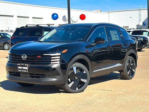 New 2026 Nissan Kicks SR w/ SR Premium Package image 2