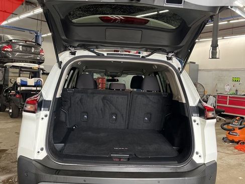 Certified 2023 Nissan Rogue S AWD/4WD image 34