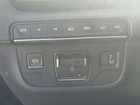 Used 2024 Cadillac Escalade Sport w/ LPO, ONYX Package AWD/4WD image 23