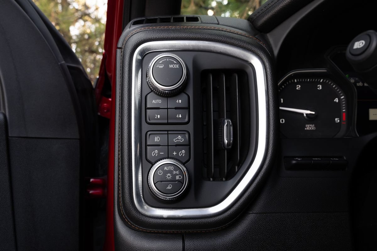 Used 2021 GMC Sierra 3500 AT4 w/ AT4 Premium Plus Package AWD/4WD image 19