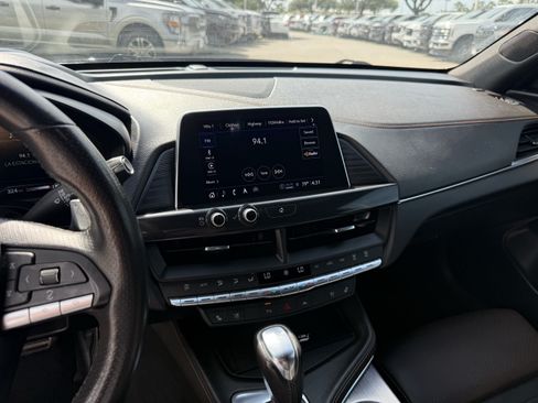 Used 2023 Cadillac CT4 Sport RWD image 19