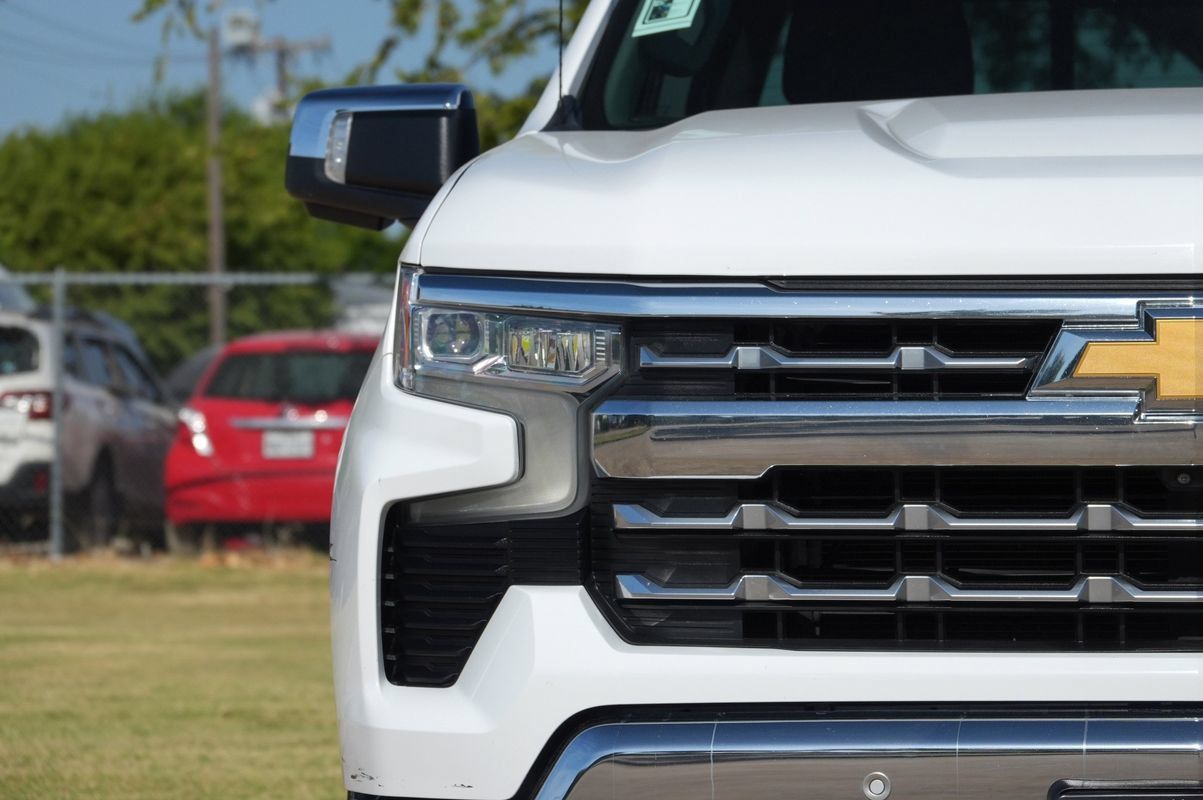 Used 2022 Chevrolet Silverado 1500 LTZ AWD/4WD image 19
