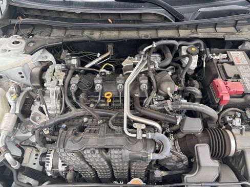 Used 2025 Nissan Altima 2.5 SV FWD image 31