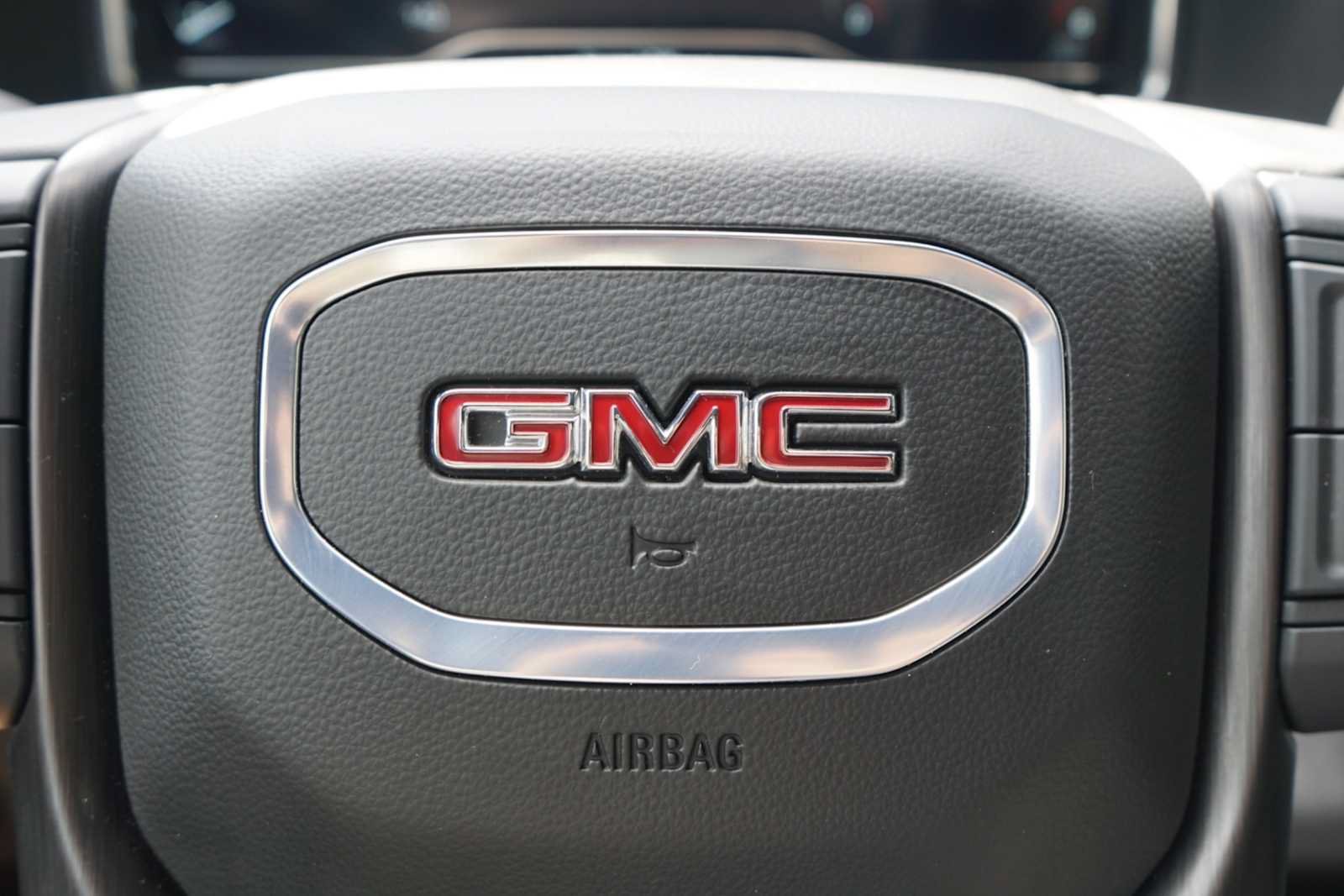 Used 2024 GMC Sierra 1500 AT4 w/ Technology Package AWD/4WD image 12