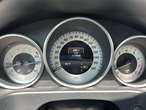 Used 2015 Mercedes-Benz E 350 4MATIC Sedan image 11