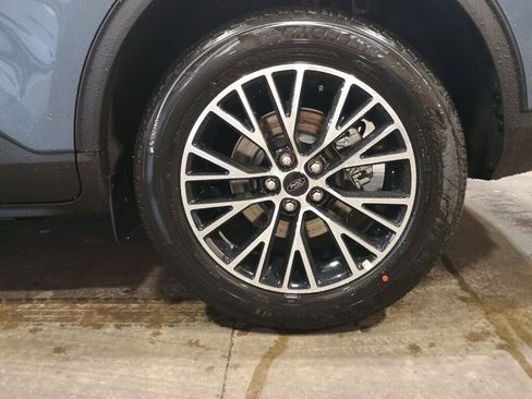 New 2026 Ford Escape SE w/ PHEV Premium Package image 26