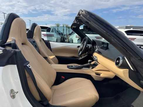 Used 2024 MAZDA MX-5 Miata Grand Touring w/ Weather Package RWD image 19