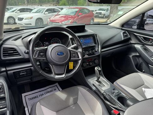 Used 2019 Subaru Crosstrek 2.0i Premium w/ Moonroof Package AWD/4WD image 12