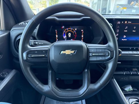 Used 2023 Chevrolet Colorado W/T w/ Advanced Trailering Package AWD/4WD image 14