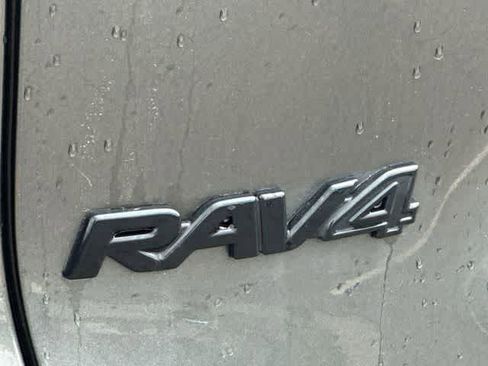 Used 2023 Toyota RAV4 XSE AWD/4WD image 19