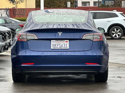 Used 2019 Tesla Model 3 Standard Range Plus image 4