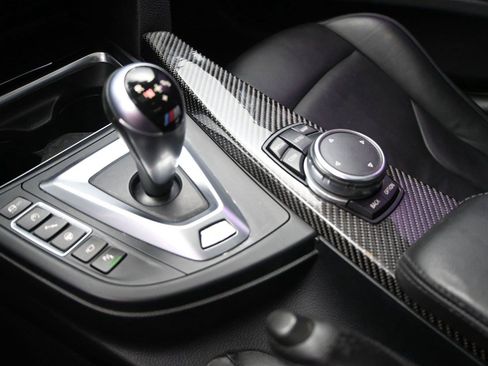 Used 2017 BMW M3 RWD image 5