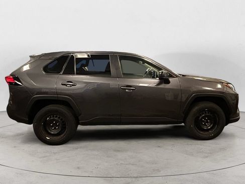 Used 2023 Toyota RAV4 LE AWD/4WD image 6