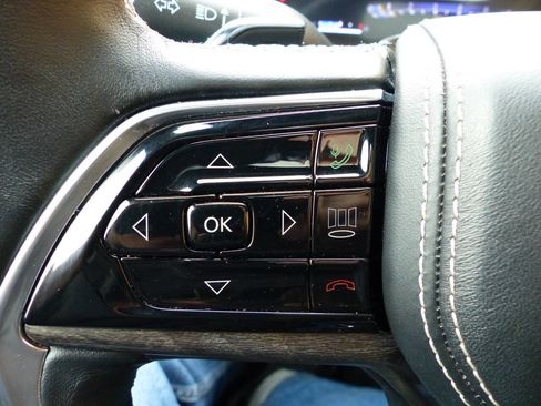 Used 2022 Jeep Grand Cherokee L Overland image 40