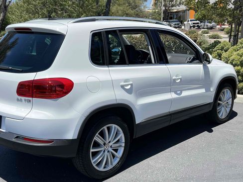 Used 2015 Volkswagen Tiguan SEL FWD image 46