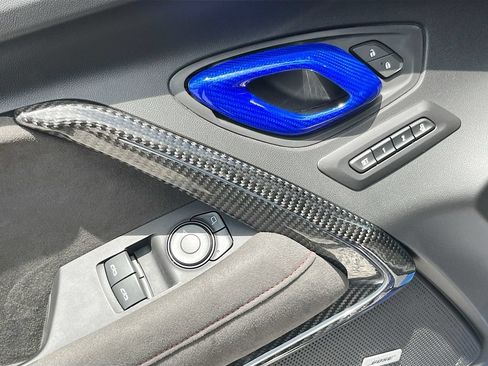 Used 2019 Chevrolet Camaro ZL1 RWD image 18